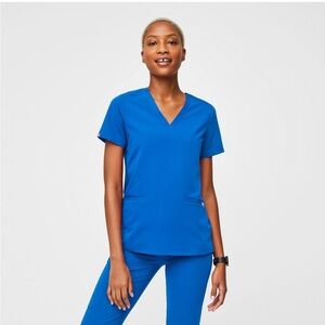 Figs Technical Collection Casma 3 Pocket Scrub Top